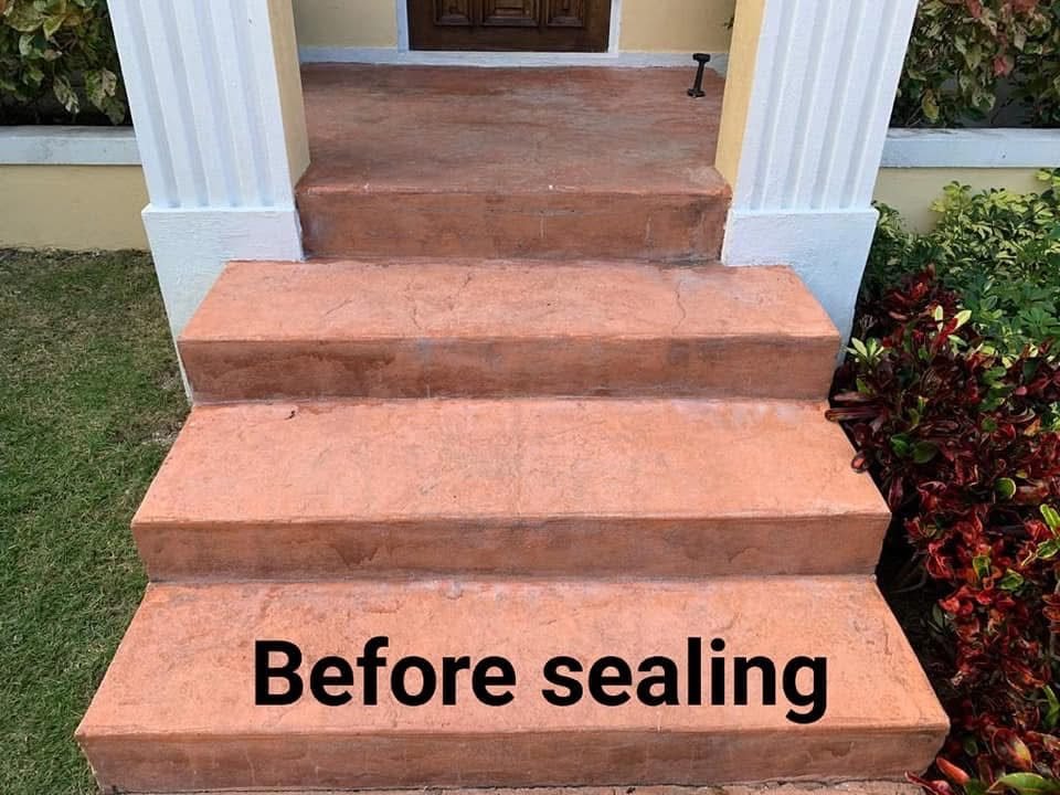 Faded, dry-looking stamped concrete front steps before D.B. Clean242 concrete sealing